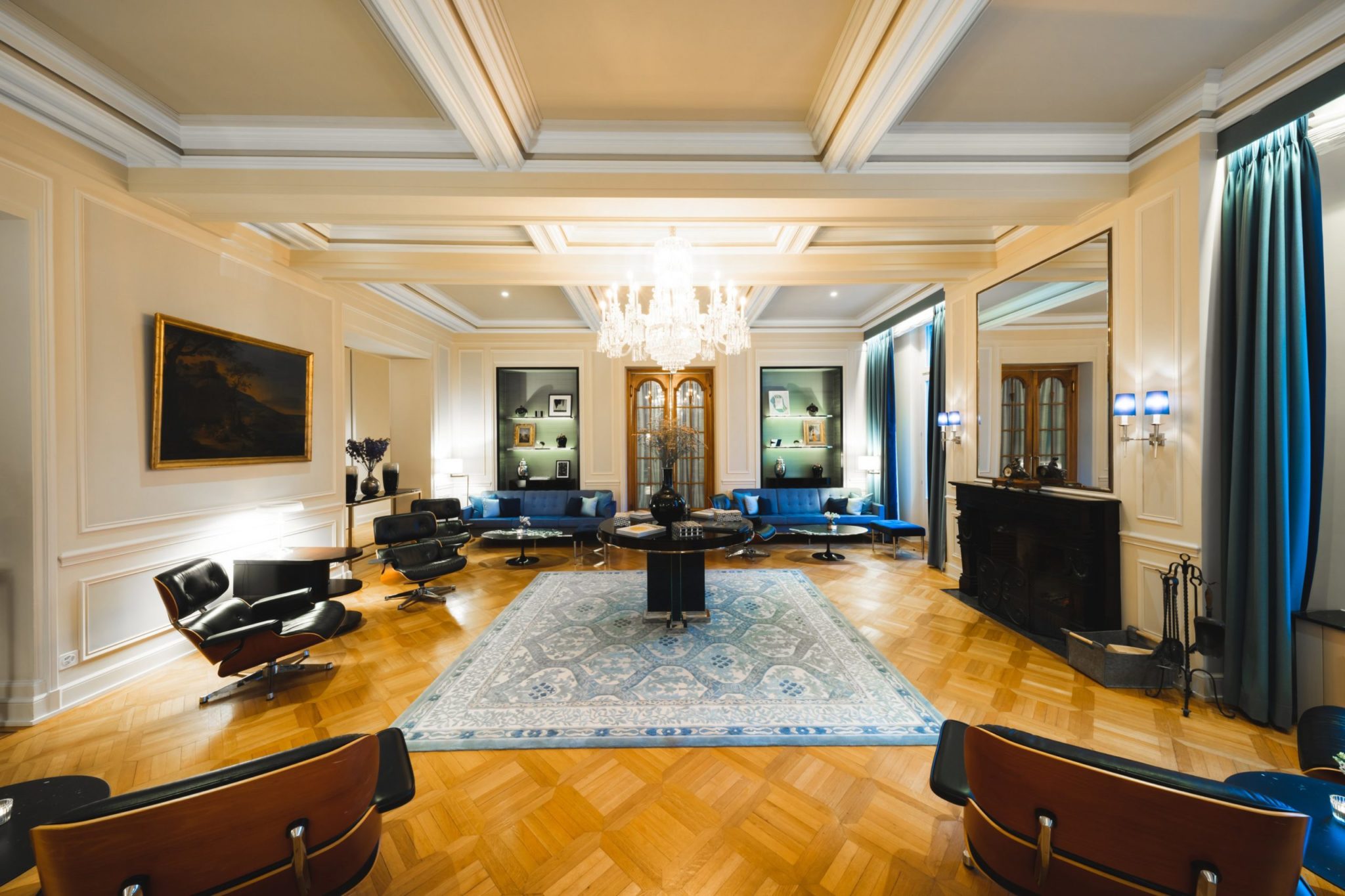 oeuvres d'art de la Galerie Durst dans le lobby du grand hôtel de Pontresina 