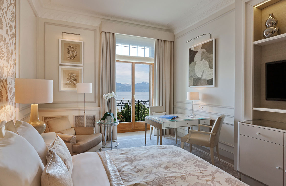 Peinture d'Elisabeth Stenne dans une des chambres de l'hôtel Beau RIvage 